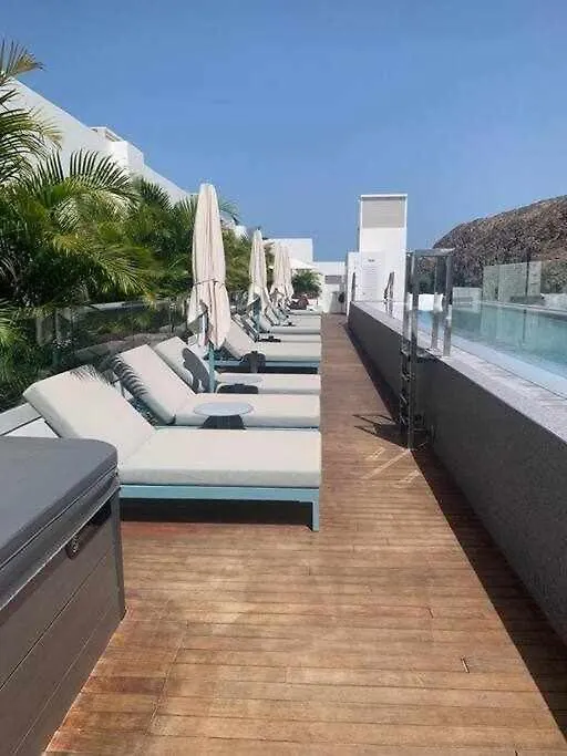 ארונה Infinity El Palmmar Tenerife Sur Free Wifi דירה